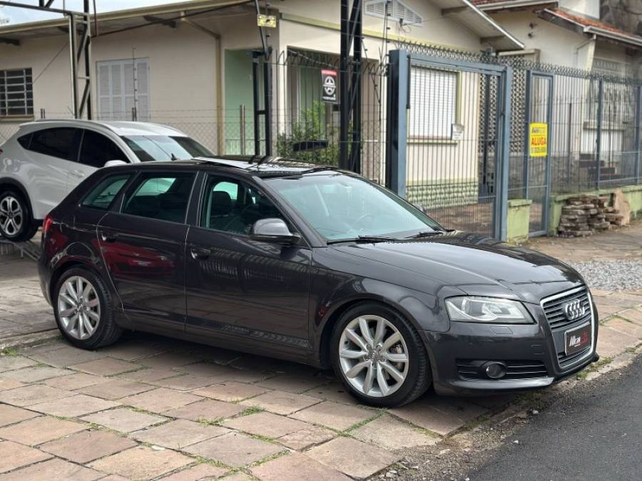 AUDI - A3 - 2008/2009 - Cinza - R$ 62.900,00