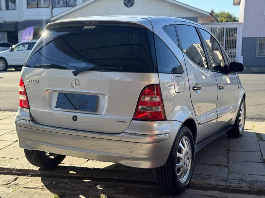 MERCEDES-BENZ - A 190 - 2004/2005 - Prata - R$ 24.900,00
