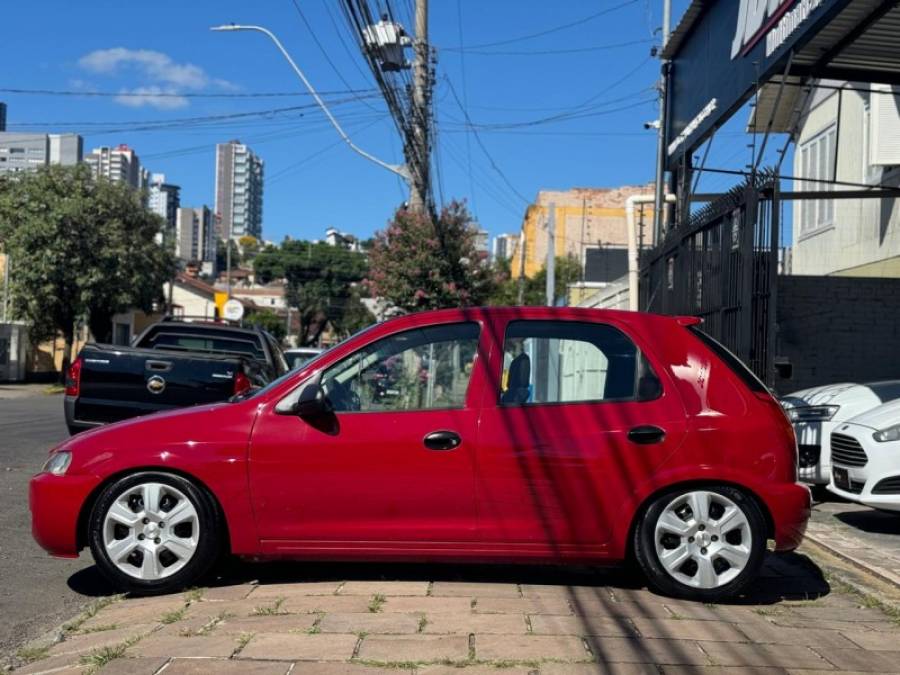 CHEVROLET - CELTA - 2005/2005 - Vermelha - R$ 23.900,00