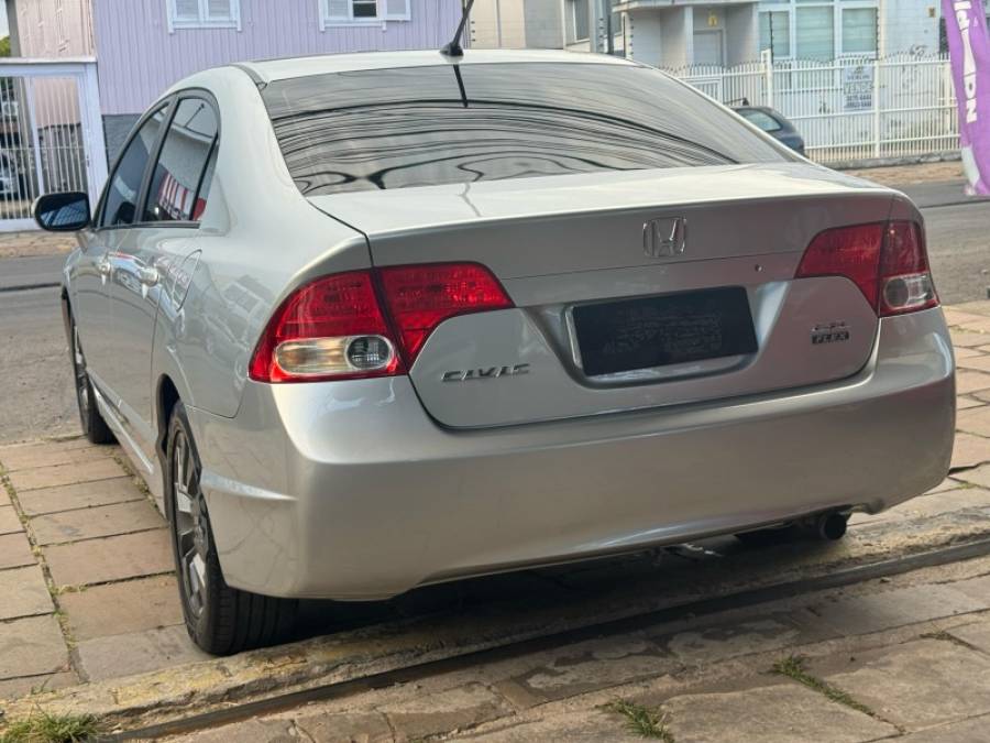 HONDA - CIVIC - 2011/2010 - Prata - R$ 51.900,00