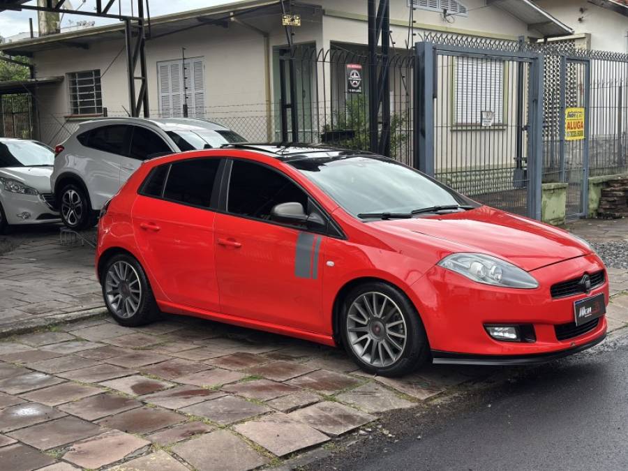 FIAT - BRAVO - 2014/2014 - Vermelha - R$ 46.900,00