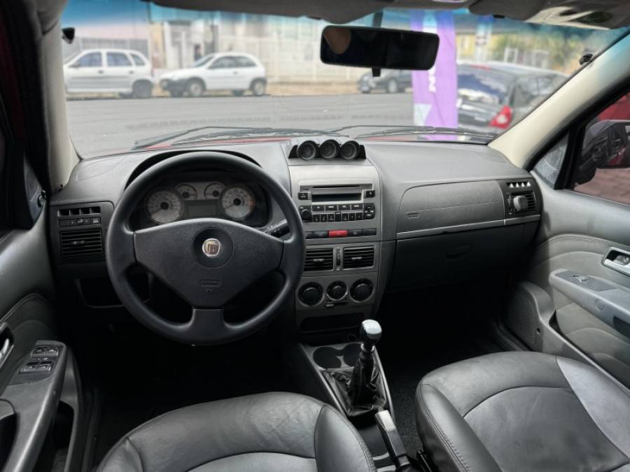 FIAT - PALIO - 2010/2010 - Vermelha - R$ 39.900,00