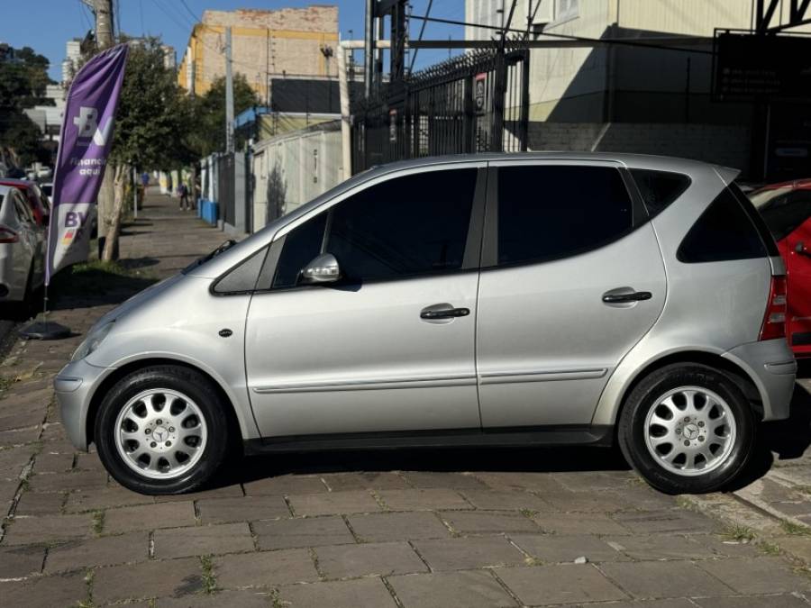 MERCEDES-BENZ - A 190 - 2004/2005 - Prata - R$ 24.900,00