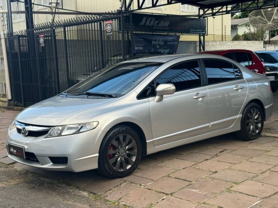 HONDA - CIVIC - 2011/2010 - Prata - R$ 51.900,00