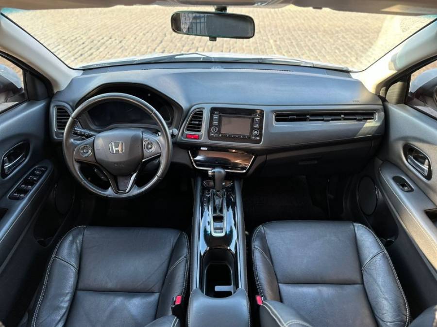 HONDA - HR-V - 2016/2017 - Branca - R$ 87.900,00