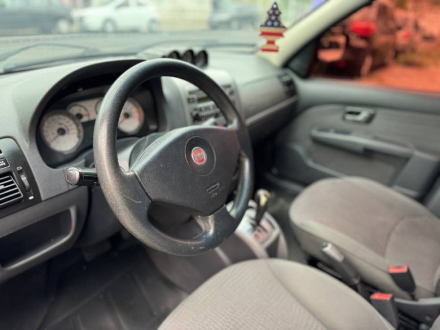 FIAT - PALIO - 2011/2011 - Verde - R$ 39.900,00
