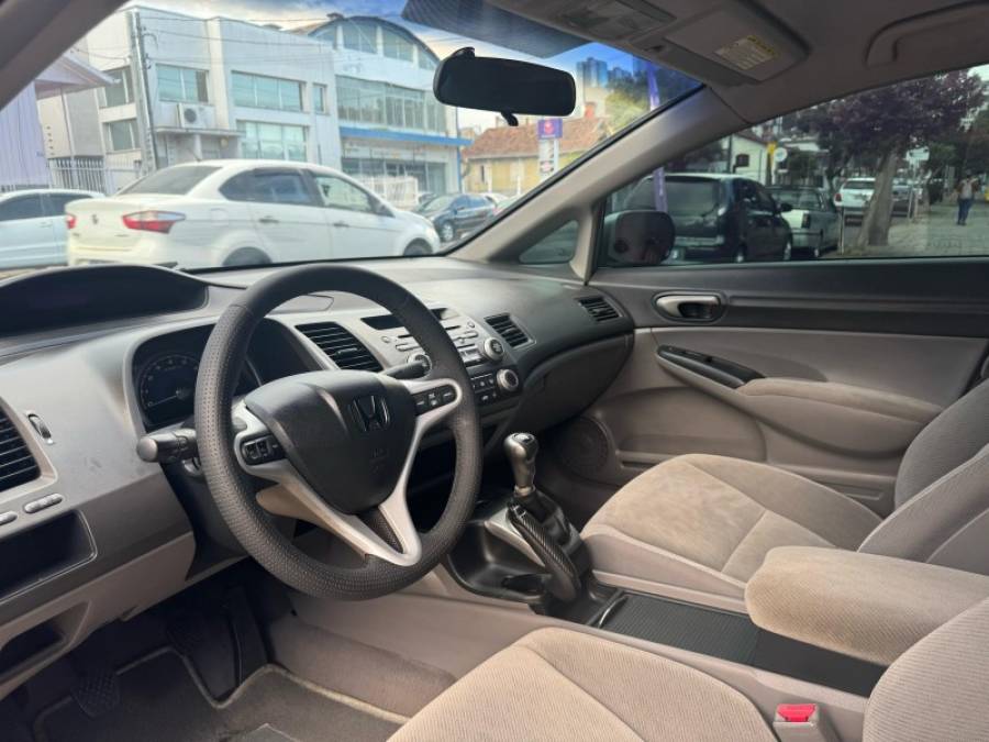 HONDA - CIVIC - 2011/2010 - Prata - R$ 51.900,00
