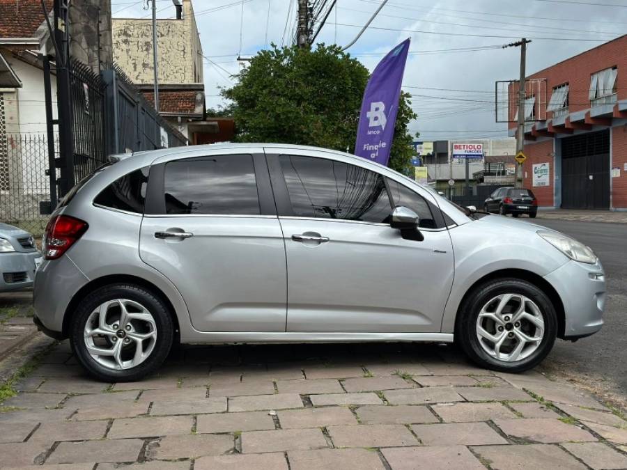 CITROËN - C3 - 2012/2013 - Prata - R$ 37.900,00