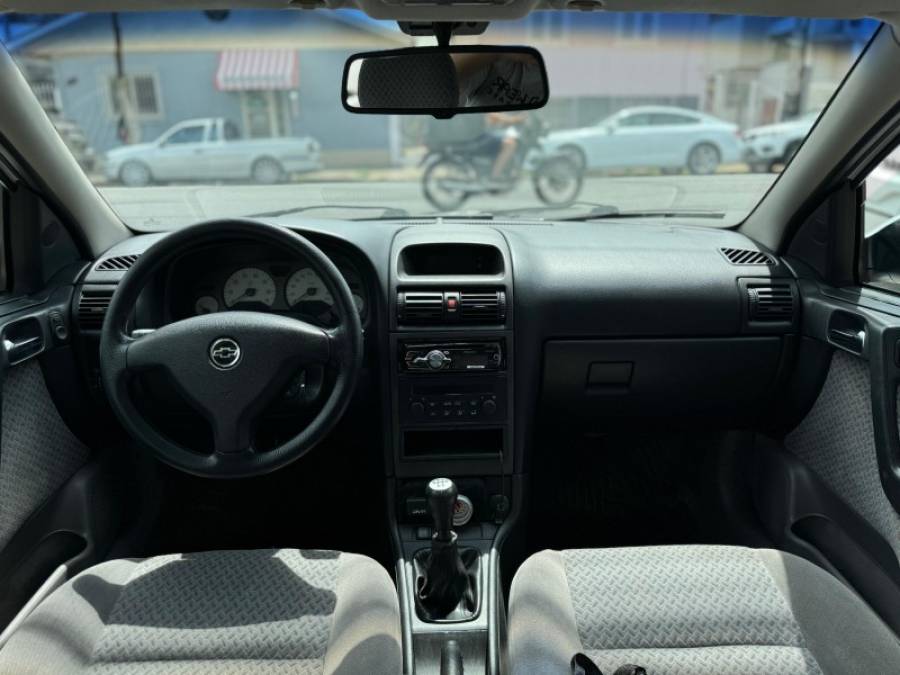 CHEVROLET - ASTRA - 2002/2003 - Branca - R$ 29.900,00