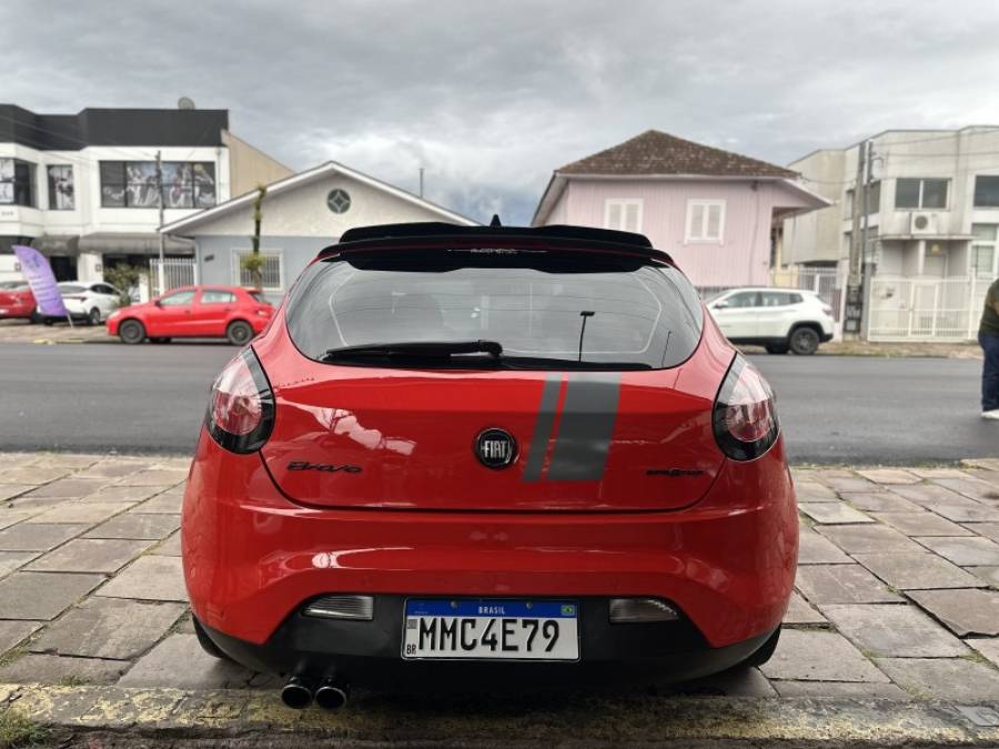 FIAT - BRAVO - 2014/2014 - Vermelha - R$ 46.900,00