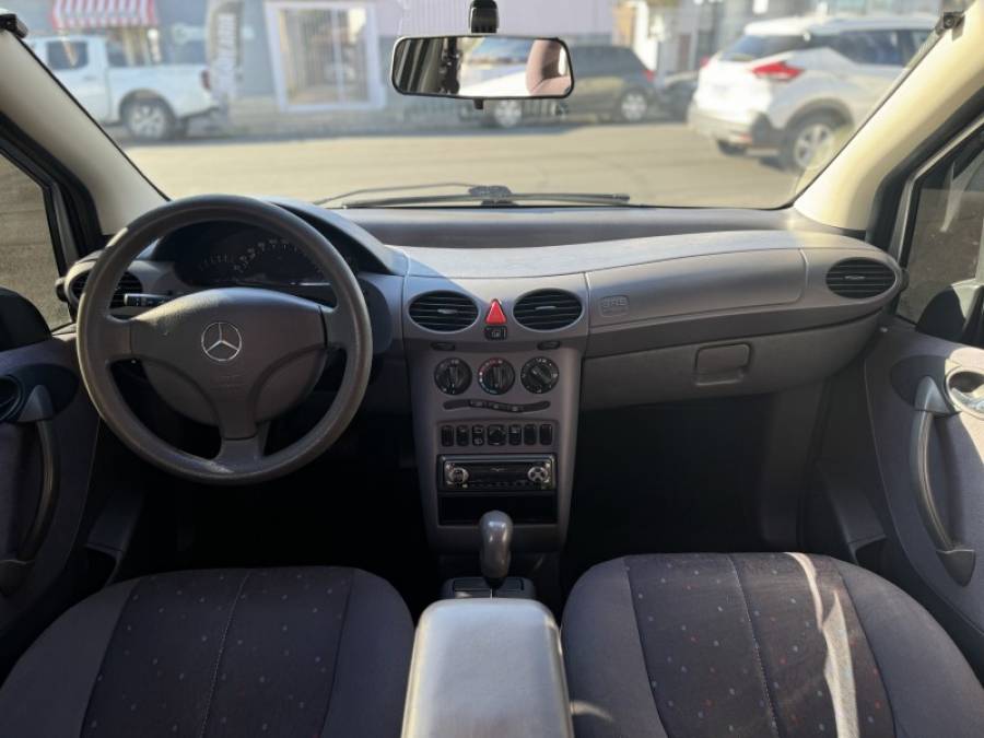 MERCEDES-BENZ - A 190 - 2004/2005 - Prata - R$ 24.900,00