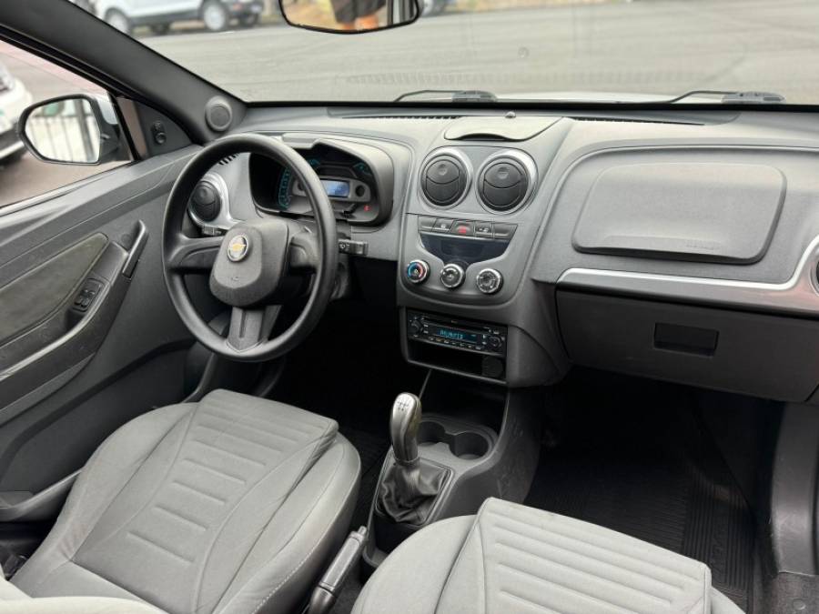 CHEVROLET - MONTANA - 2012/2012 - Prata - R$ 44.900,00
