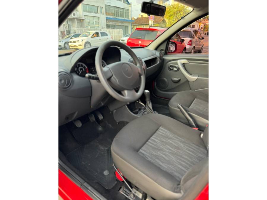 RENAULT - SANDERO - 2012/2012 - Vermelha - R$ 29.900,00