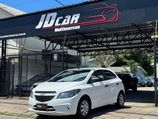 CHEVROLET - ONIX - 2018/2019 - Branca - R$ 45.800,00
