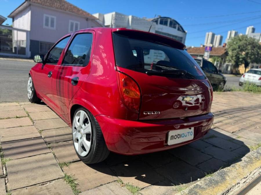 CHEVROLET - CELTA - 2005/2005 - Vermelha - R$ 23.900,00