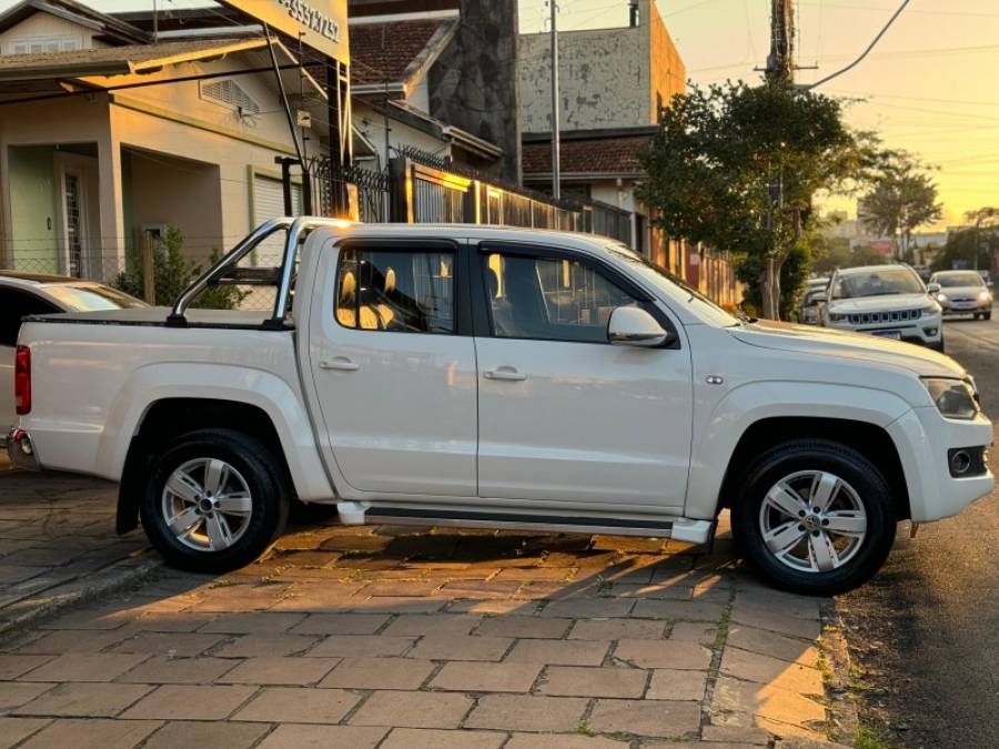 VOLKSWAGEN - AMAROK - 2013/2012 - Branca - R$ 98.900,00