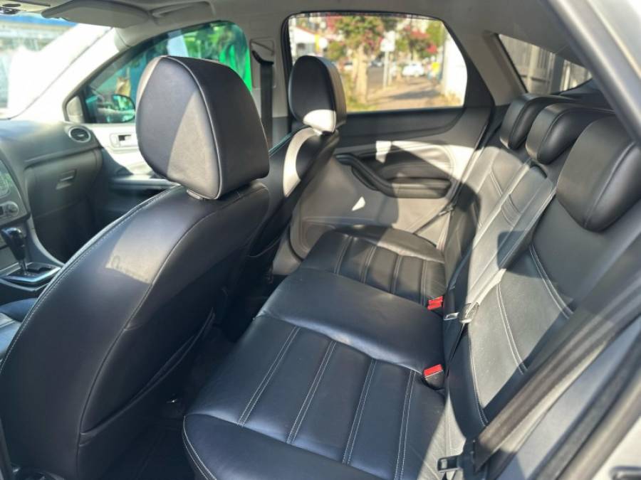 FORD - FOCUS - 2010/2011 - Prata - R$ 44.900,00