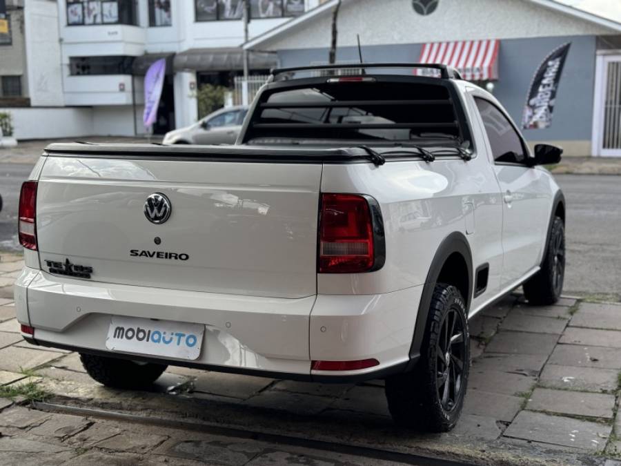 VOLKSWAGEN - SAVEIRO - 2021/2022 - Branca - R$ 74.900,00